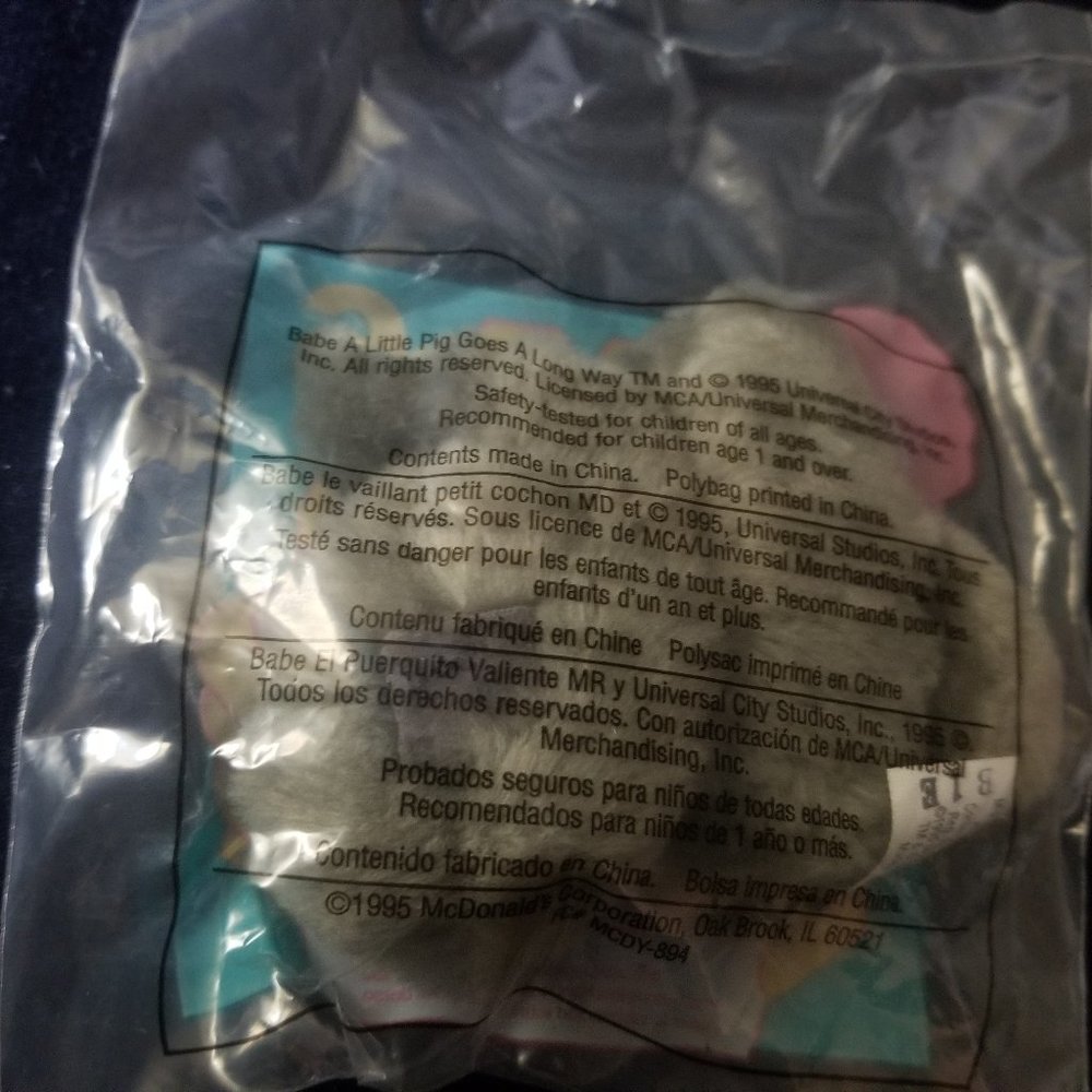 NIB NWOT 1995 Babe movie McDonalds toys, 3 of 4 - Picture 4 of 5